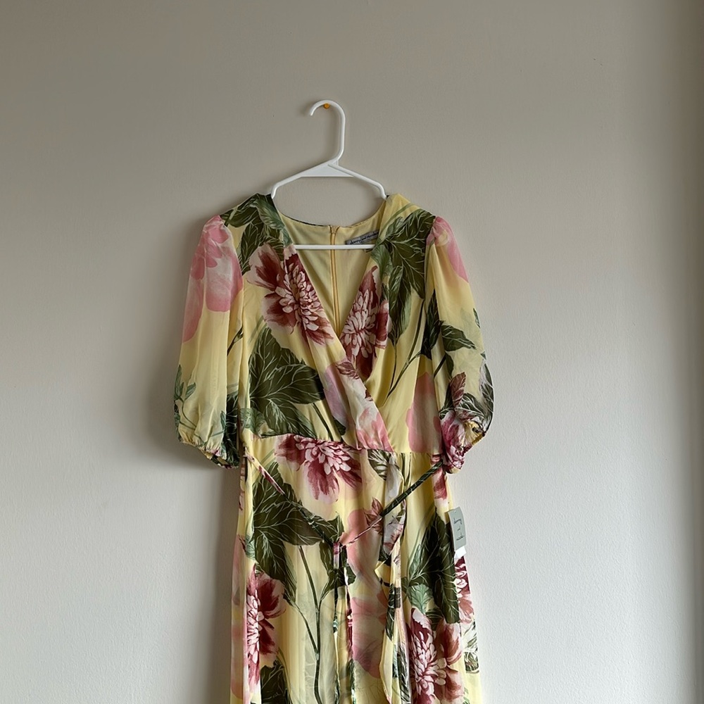 BRAND NEW WITH TAGS Beautiful Summer Maxi Dress